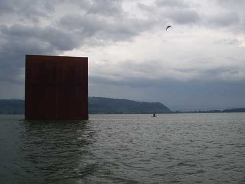 k02Schweiz_Expo02_Murten_Monolith.jpg